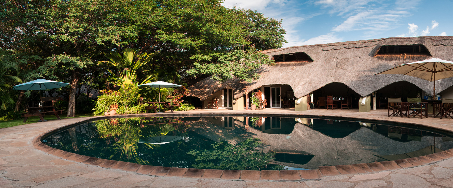 bayete-guest-lodge-victoria-falls-guest-lodge-victoria-falls-bayete